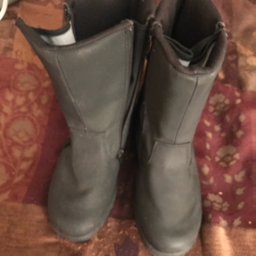 Women’s boots 7.5M